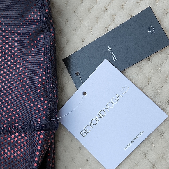 Nwt Beyond Yoga Spot On Highwaisted Leggings - Picture 8 of 9
